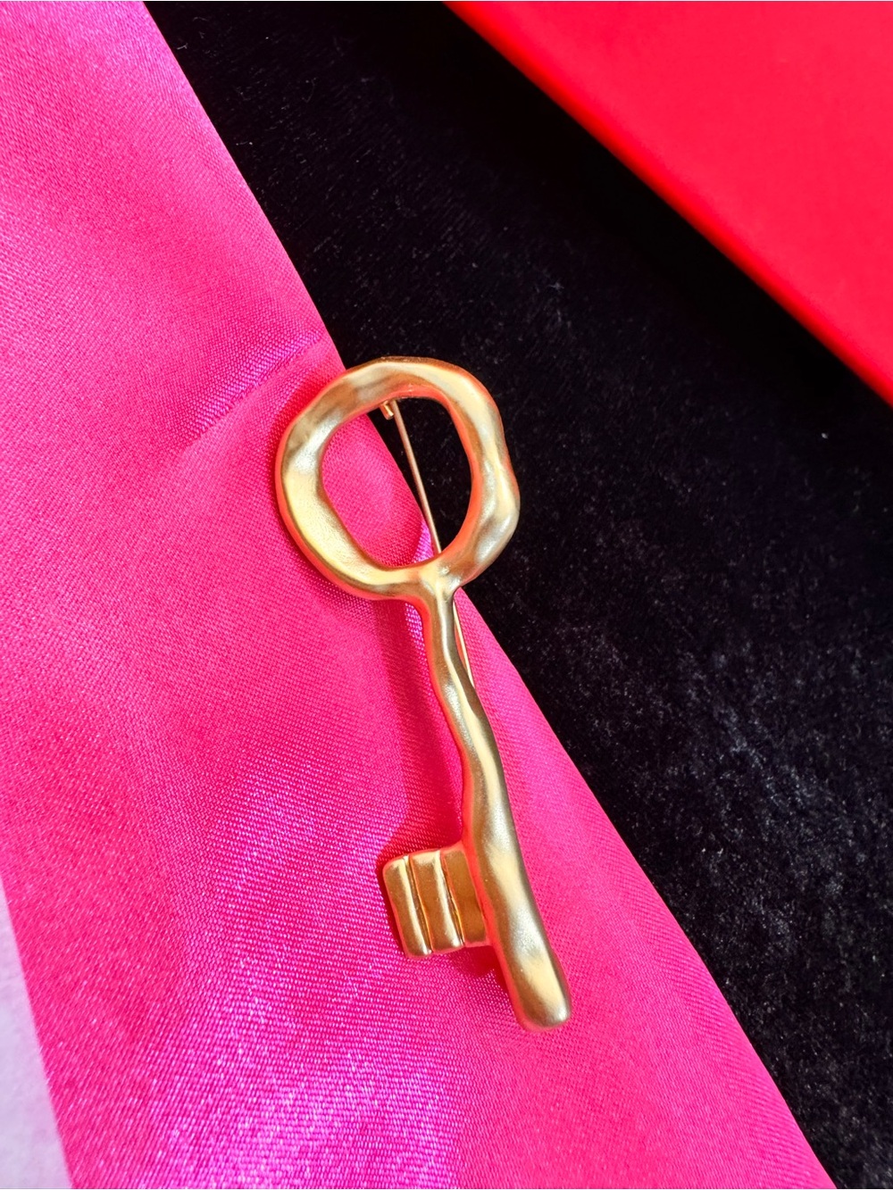 Schiaparelli insp Gold Key Pin Brooch